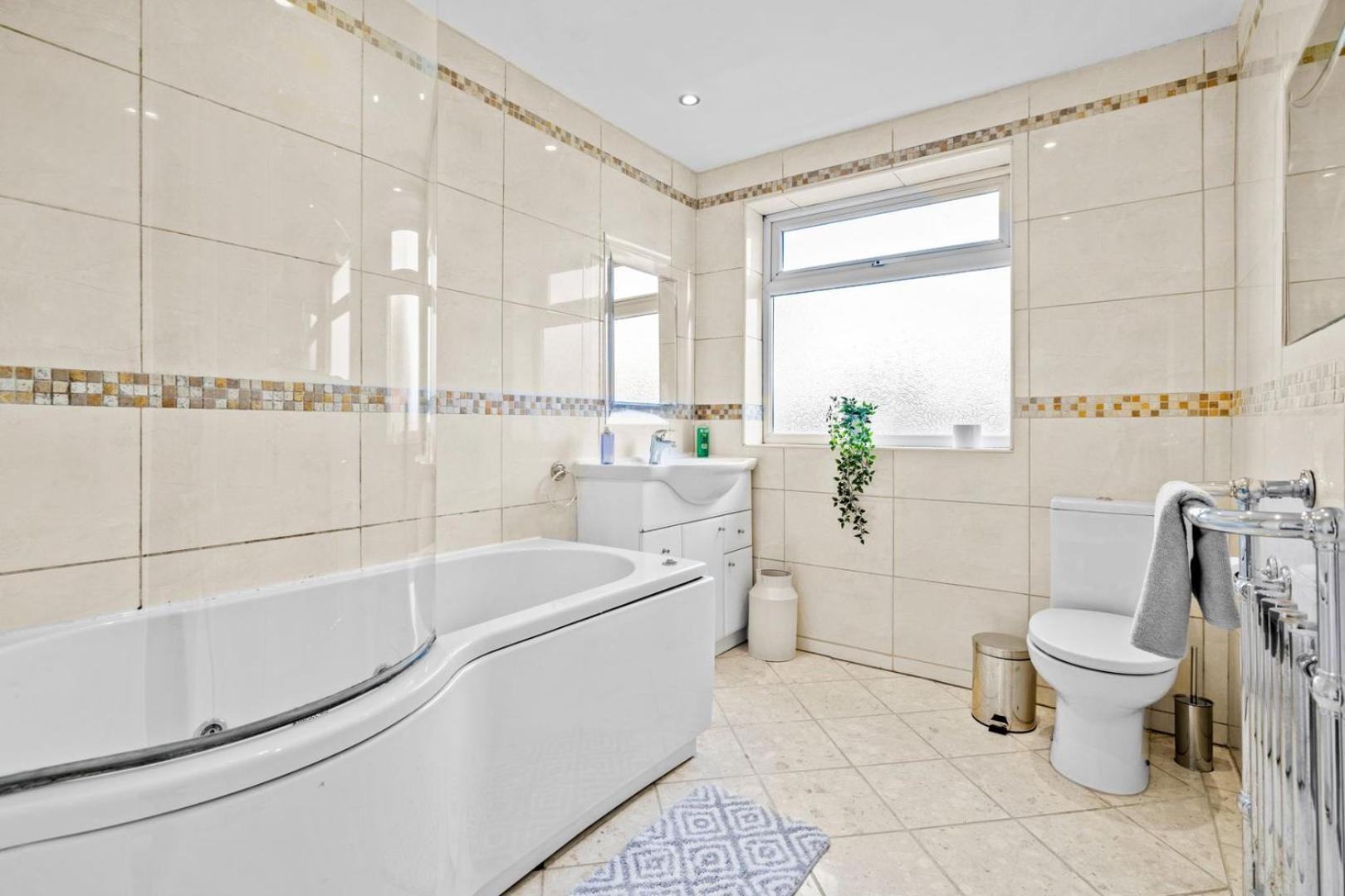נוטינגהאם Bramcote Lane Spacious 5 Bedroom House מראה חיצוני תמונה